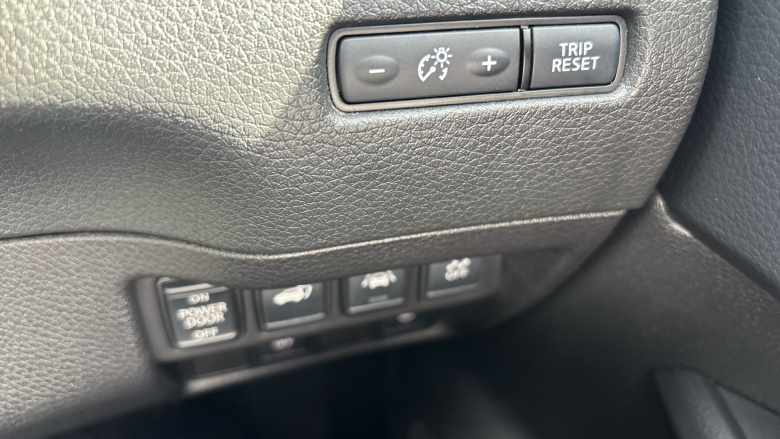 Nissan X-Trail 1.7 dCi Tekna 5dr Diesel Station Wagon